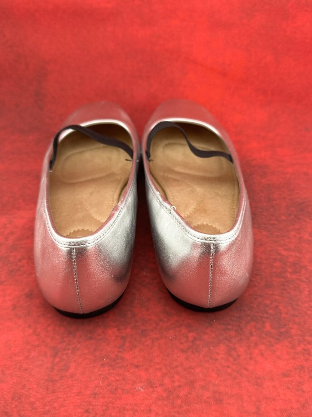 OLD NAVY MARY JANES WOMEN BALLET FLATS METALIC SLIVER FINISH SQUARE TOE SIZE 6 - Picture 3 of 9